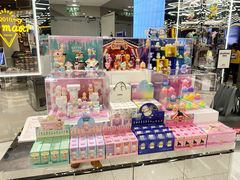 -泡泡玛特POPMART(侨福芳草地店)