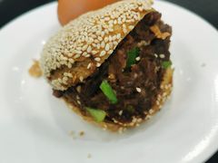 -聚德华天护国寺小吃(甜水园店)