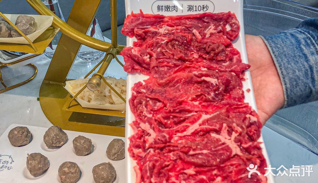 谁说火锅店吃不出浪漫🌹他家超会的好吗‼️