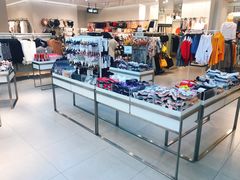 -H&M(天一广场店)