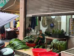 -丽华叶儿粑总汇