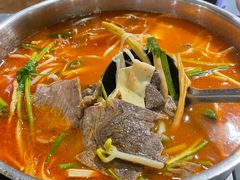 带皮牛肉酸汤火锅-泉味道贵州厨房(三里河店)