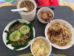 -爱的果实月嫂育婴师(世纪东方店)