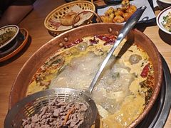 -洱火云南酸菜牛肉火锅(石景山当代商城店)