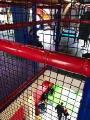 -动力星球家庭亲子游乐中心