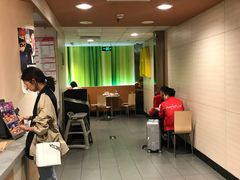 大堂-麦当劳(北京南站店)