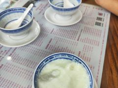 -周大娘牛乳(旧寨古村总店)