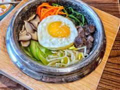 牛肉拌饭-明洞阿姨·韩式酱蟹烤肉·创意料理(三元桥店)