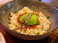 牛油果拌饭-小食院简餐厅