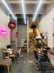 -茶发Salon·烫发染发理发