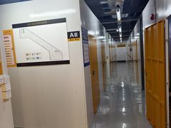 -安东易迷你仓自助寄存仓库(淞虹路店)