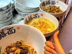 -李犟大爆鳝面·手工蟹黄包(湖滨西湖店)