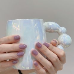-花岐款式专研健康美甲沙龙