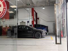 -TESLA 特斯拉(深圳坂田特斯拉中心)