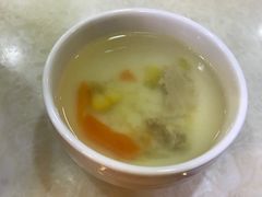 红萝卜玉米龙骨汤-潮双喜正宗澄海狮头鹅华利路店