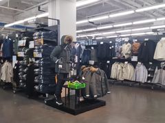 -迪卡侬(苗岭路店)