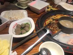 -巴邑火锅(江北万达店)