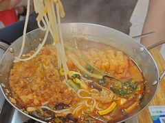 -胖东来生活广场(健康路店)