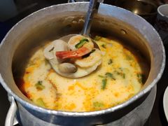 -大头虾越式风味餐厅(光明广场店)