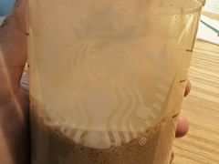 -星巴克(上海虹桥站2A检票口)