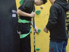 -问山MountQuest攀岩馆