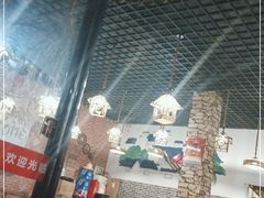 大堂-冯记白土岗辣子鸡