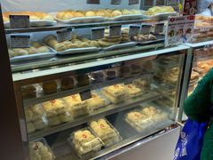面包甜点陈列柜-白玉兰食品(甜云店)