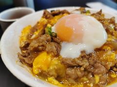 滑蛋牛肉丼定食-熊吞·大碗丼烧肉饭(西市场嘉华店)