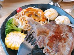 -豪约客牛排(百大奥莱店)