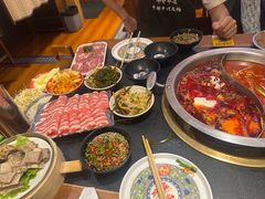 -沸炉重庆老火锅(军事博物馆店)