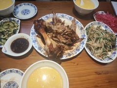-老天桥酱肉烧饼夹肘子(天桥店)