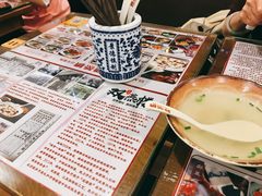 -双燕楼·手工馄饨·汤面小吃(世纪汇店)