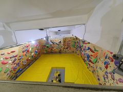 -问山MountQuest攀岩馆