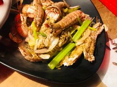 -沪小胖小龙虾(淮海中路旗舰店)