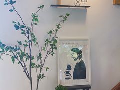 -彳亍咖啡·这里(水湾路店)