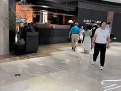 -左庭右院鲜牛肉火锅黑金店(陆家嘴中心店)