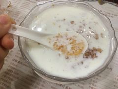 鲜奶炖桃胶-周大娘牛乳(旧寨古村总店)