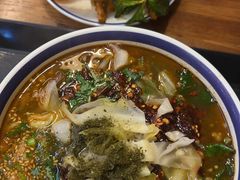 -云阿蛮云南生烫牛肉米线(奉贤路店)