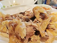 头上红煨盐鸡-头上红煨盐鸡·非遗院子餐厅