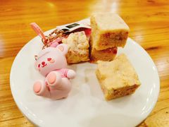 -more than meow吴止猫主题餐厅(承德 中船汇店)