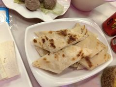泡饼-彭记铁锅肥肠(东四总店)