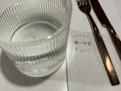 -潮一不贰·法式甜品·生日蛋糕·西式简餐(外滩店)