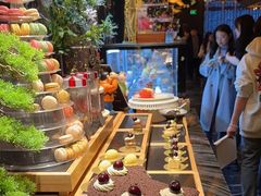 -雍容荟帝王蟹活龙虾展台自助(IFS黑金店)