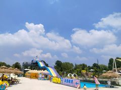 -太阳岛沙滩泳场水上乐园