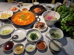 -本家韩国烤肉(青岛万象城店)