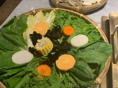 -尚尚仙·酸汤猪手·猪肚鸡火锅(华联万柳购物中心店)