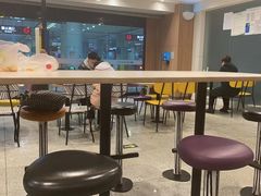 大堂-麦当劳(火车北站餐厅)