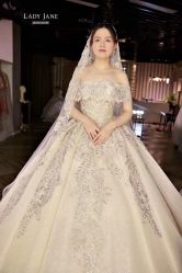 -Lady  Jane高端婚纱礼服馆