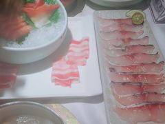 -泓炙颐凤鲜海鲜火锅料理(桐乡店)