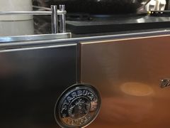 -星巴克(上海虹桥新天地二店)
